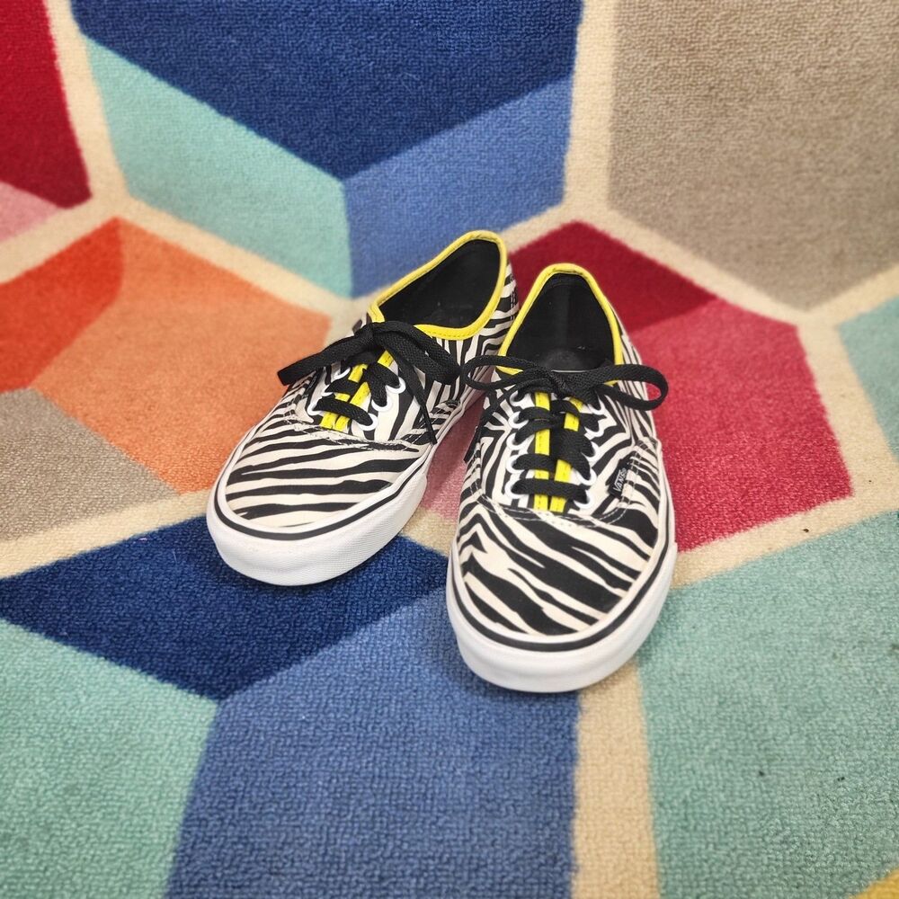 Vans Zebra Animal Print Shoes Women’s [Size 8] Yellow Trim‎ Lace-Up Low Tops - Picture 2 of 6